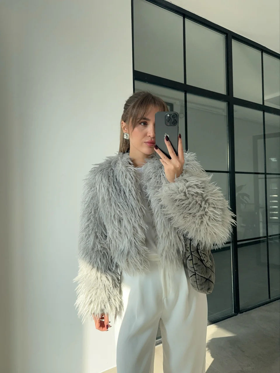 23